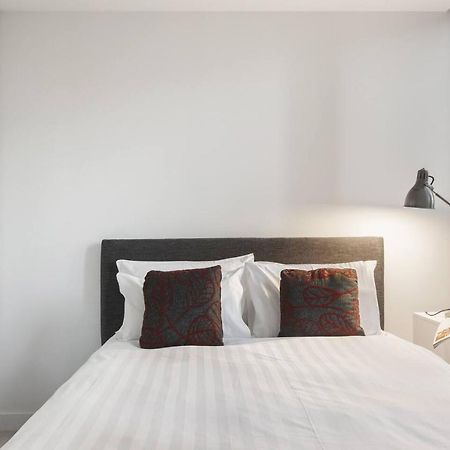 Central Sleek City Living Close To Everything Melbourne Luaran gambar